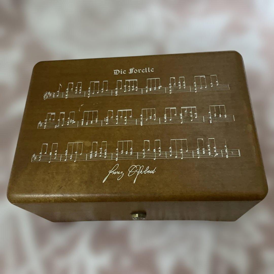 希少限定品　リュージュ社製　オルゴール 36弁　ます（Die Forelle）