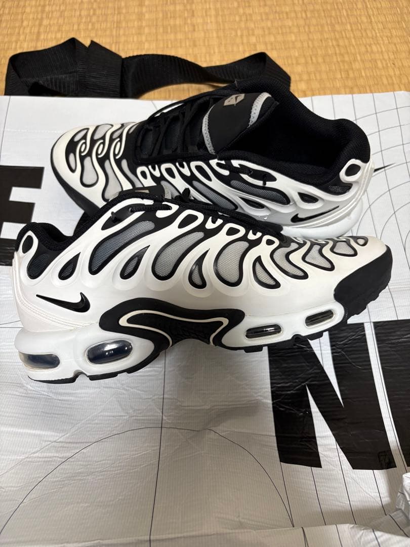 Nike Air Max Plus ホワイト/ブラック