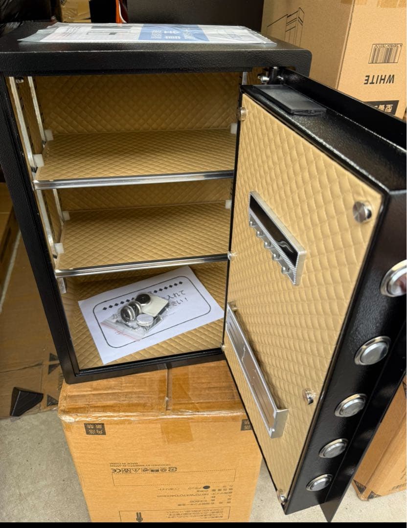 値下げ　中古品 電子金庫 タッチパネル　指紋認証　(60cm, 黒)