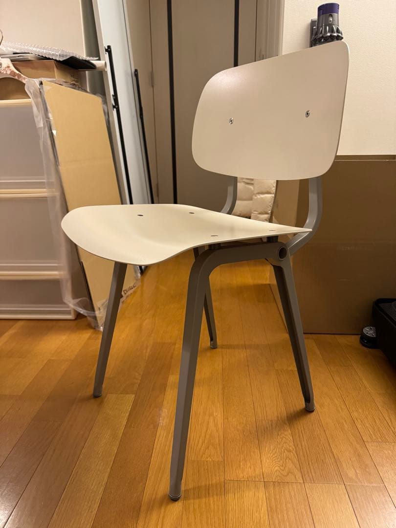 椅子 HAY REVOLT CHAIR
