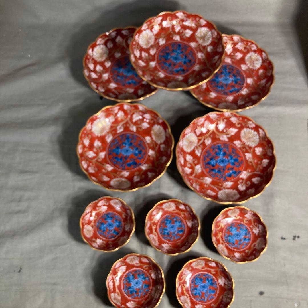 【源右衛門】古伊万里の伝統　日本の銘窯　源右衛門作　赤濃菊唐草文　向付大小十客揃