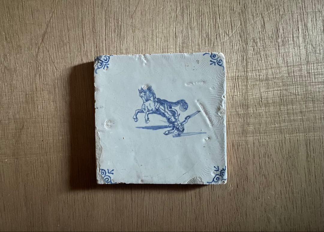 希少◆17世紀　オランダ　落馬の図　デルフトタイル　/ アンティーク　古道具