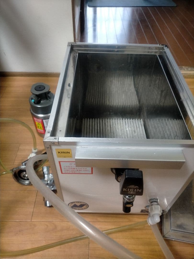 キリンサーバー 冷却氷式付きコンセント不要) 減圧弁洗浄タンク全部1式揃ってます