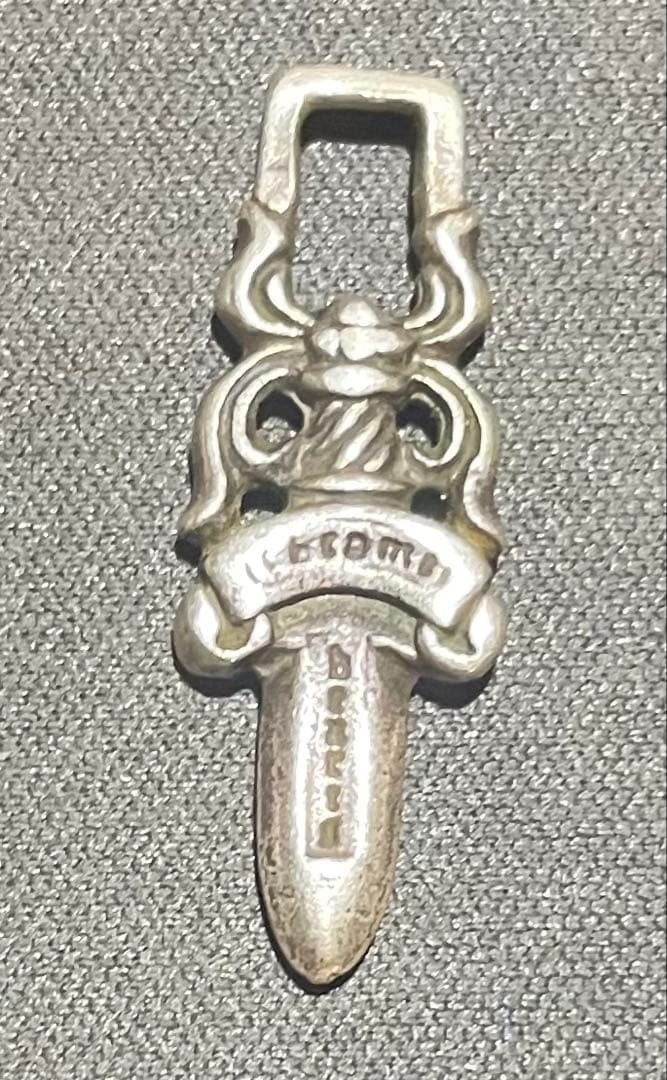 ウ*ん様 CHROME HEARTS クロムハーツ　ダガーペンダント
