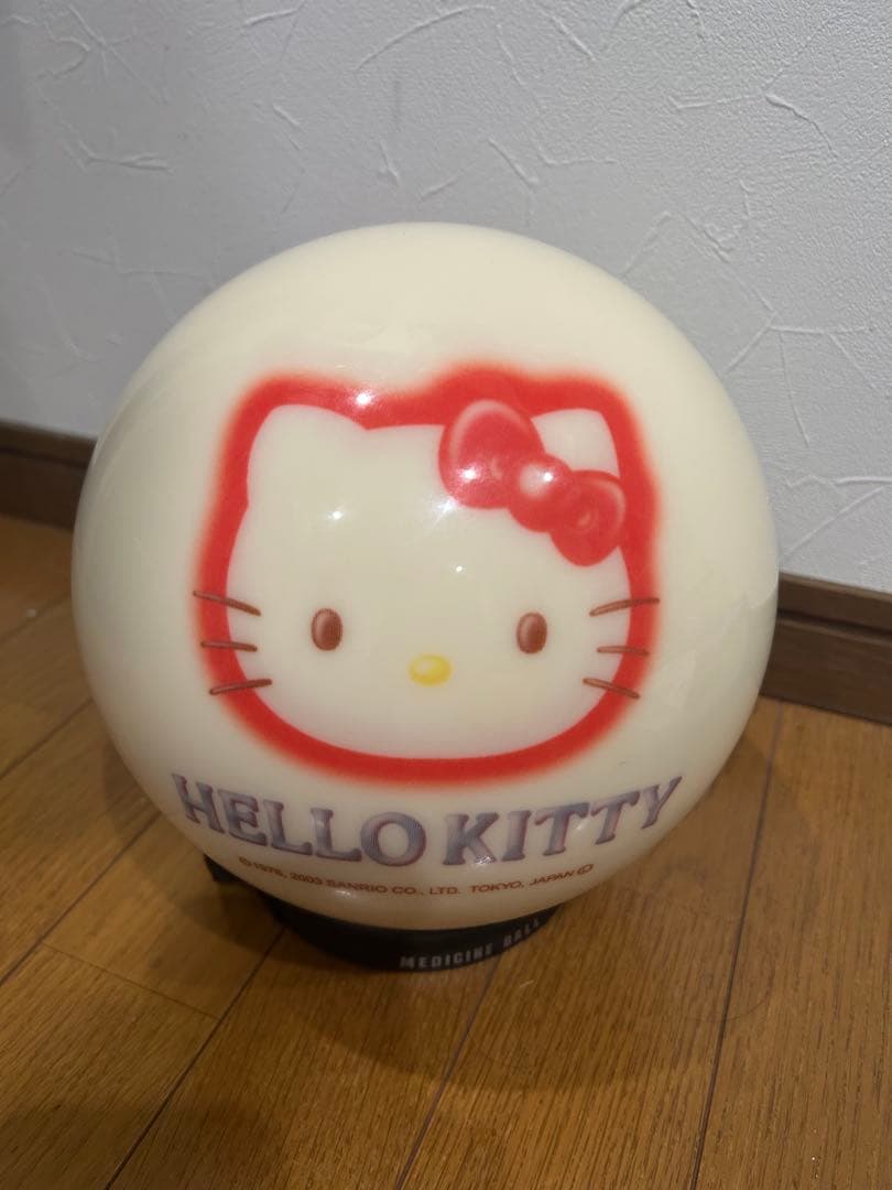 HELLO KITTY ボウリングボール