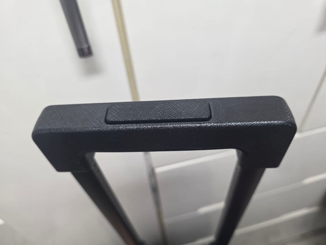 機内持ち込みOK PRADA 2VQ001 ブラック キャリーケース