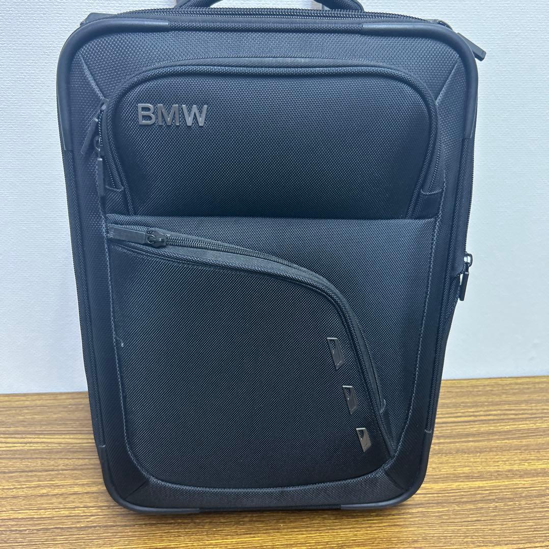  ブラックキャリーケース 伸縮式ハンドル付き　スーツケース