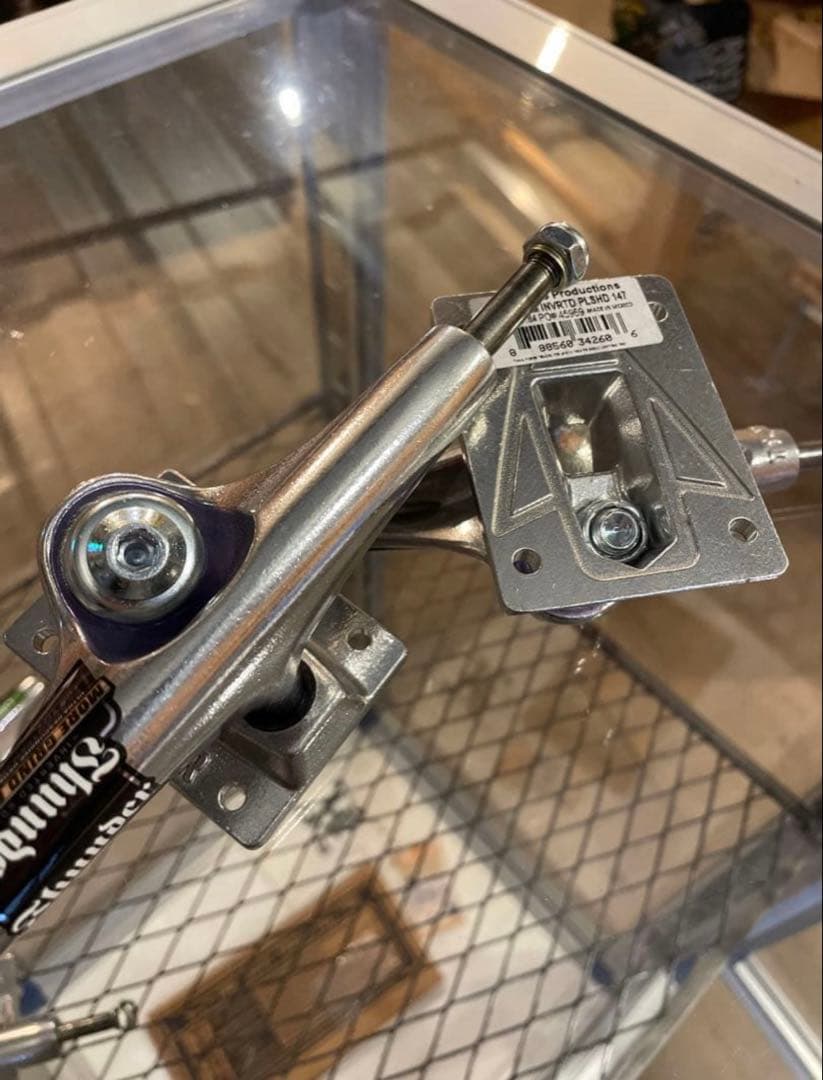 THUNDER スケボートラック INVERTED EDITION 147