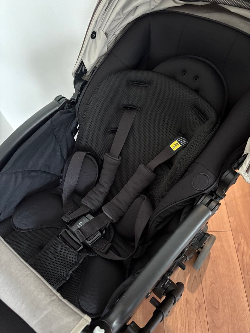 今だけ特別値下げ！2024年製 ラクーナクッションフリープラス AC