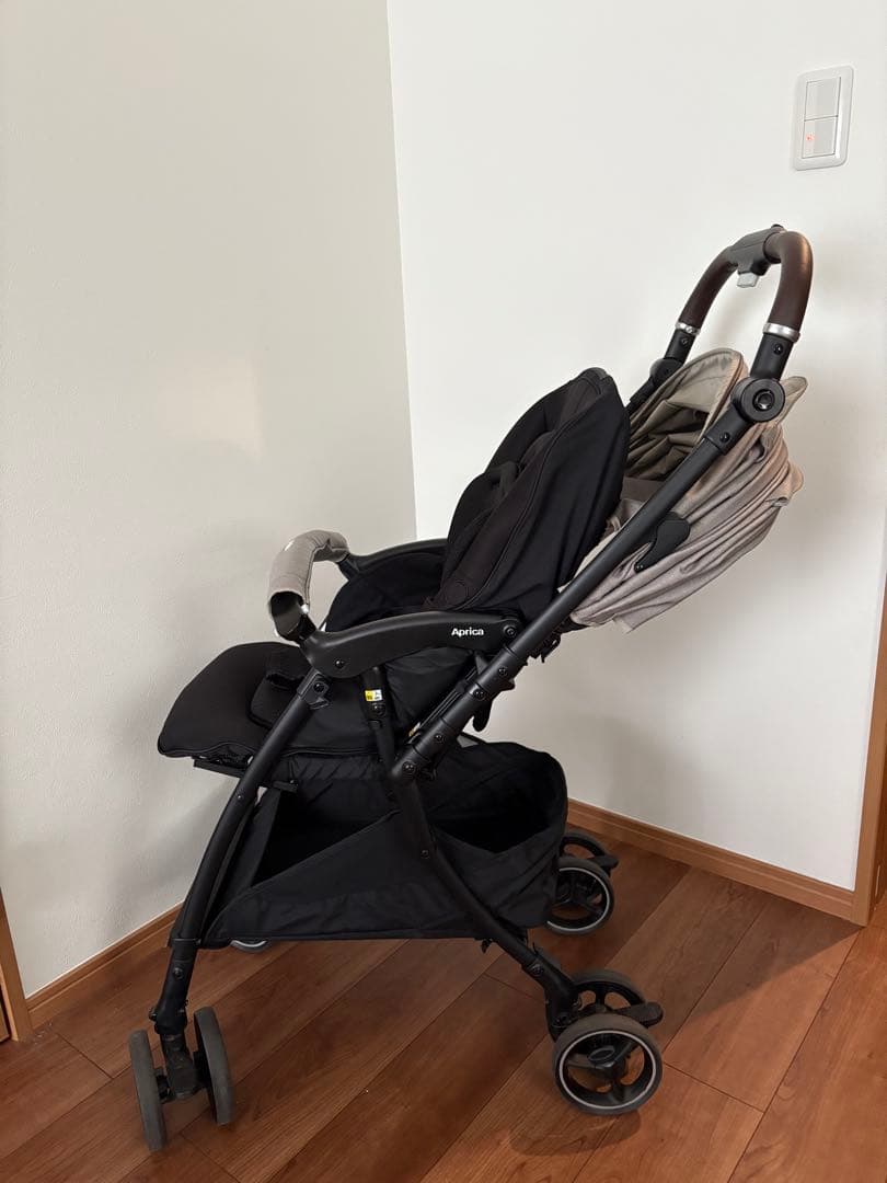 今だけ特別値下げ！2024年製 ラクーナクッションフリープラス AC