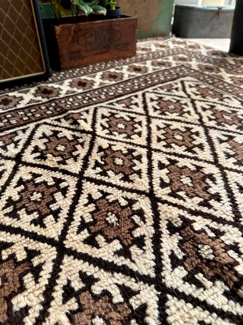 トライバルラグ　ヴィンテージラグ　タイマニ　バルーチ　プリミティブアート　美品