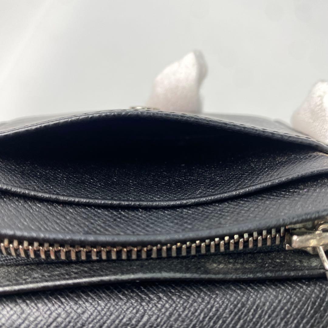 美品 ルイ ヴィトン LOUIS VUITTON タイガ コンパクトウォレット