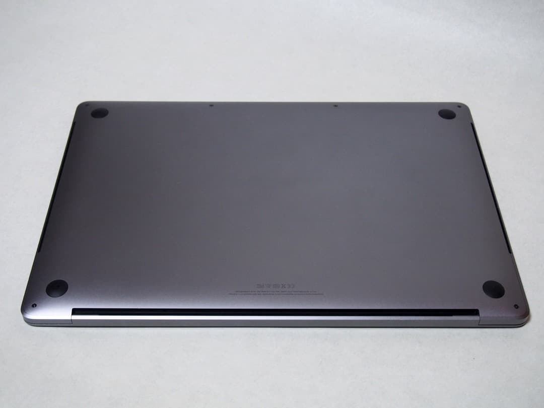 美品 Apple MacBook Pro 2018 15インチ 16G/250G