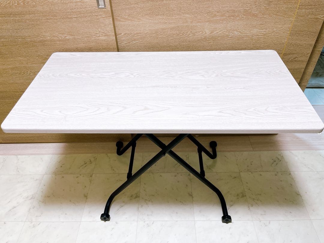 ニトリ⭐︎昇降センターテーブル