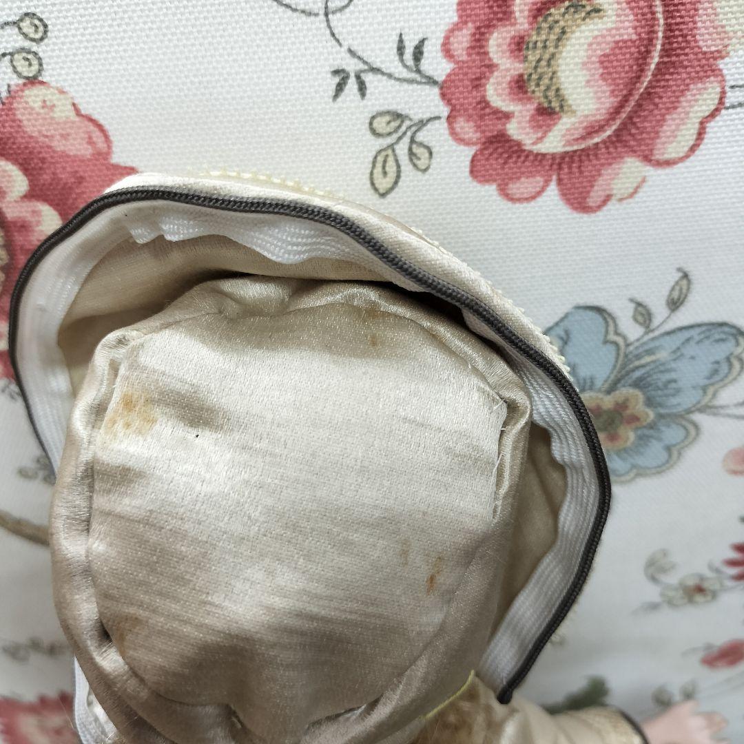 ビスクドール　ハンドメイドの磁器陶器製人形