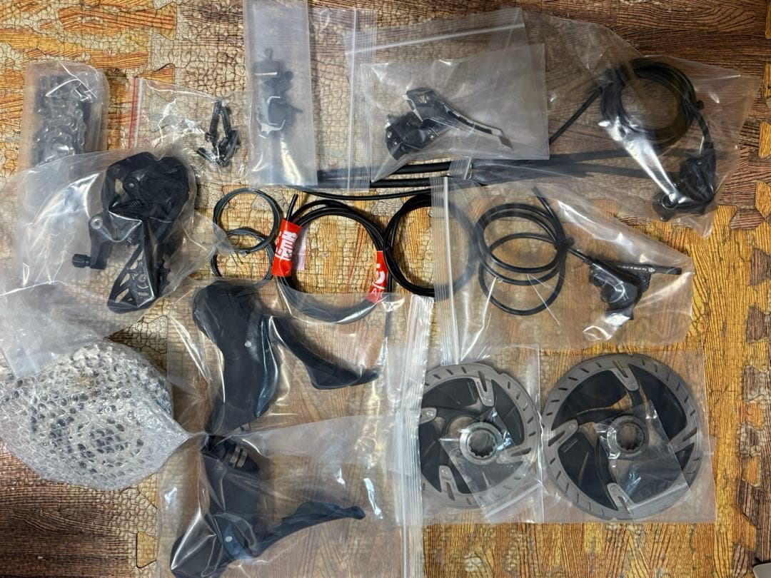 シマノ機械式105 12速グループセット油圧ブレーキ