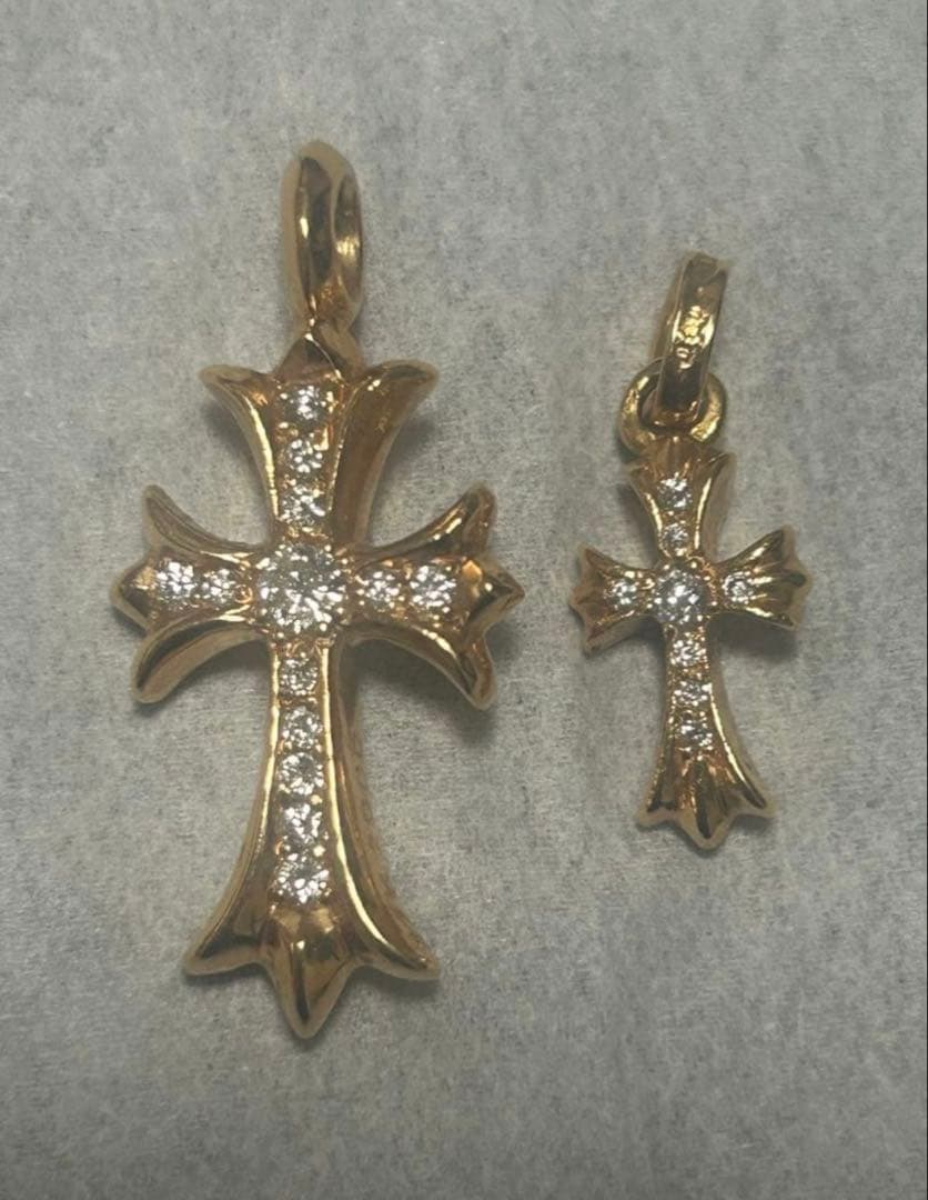 材質22k ダイヤ　クロスペンダント