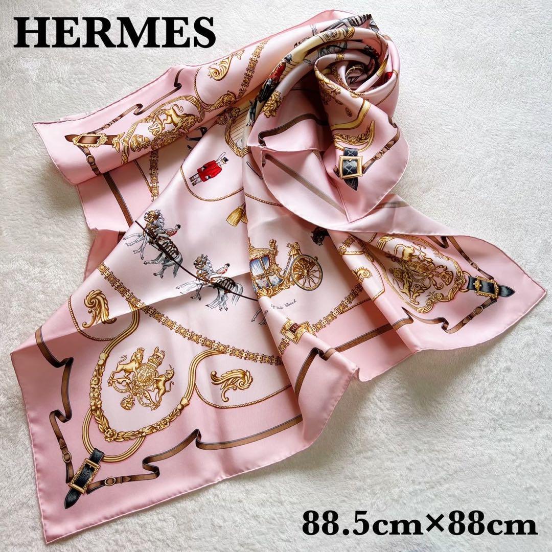 エルメス HERMES カレ90 英国王室の馬小屋　THE  MEWS