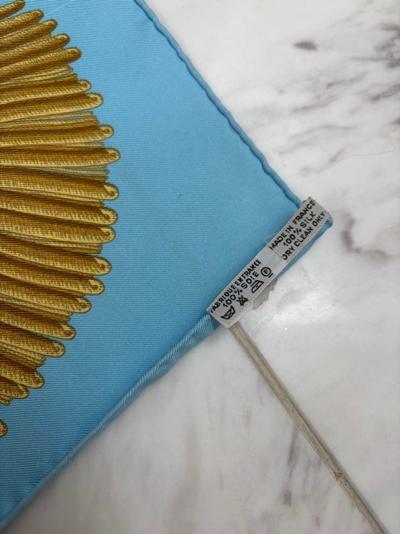 エルメスHERMESシルクスカーフカレ90