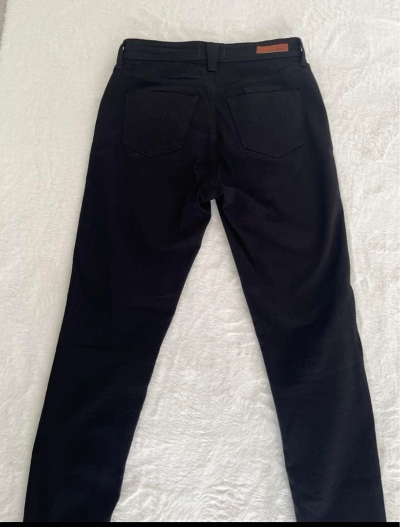 ⭐️美品⭐️ヤヌーク RUTH スリムテーパード デニム ブラックデニム 24