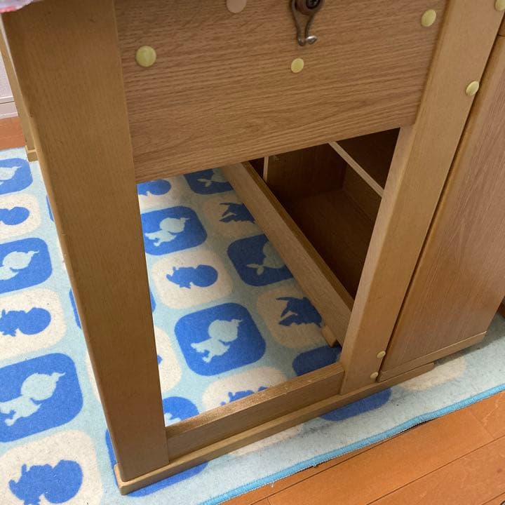 KOIZUMI 学習机(カギあり)