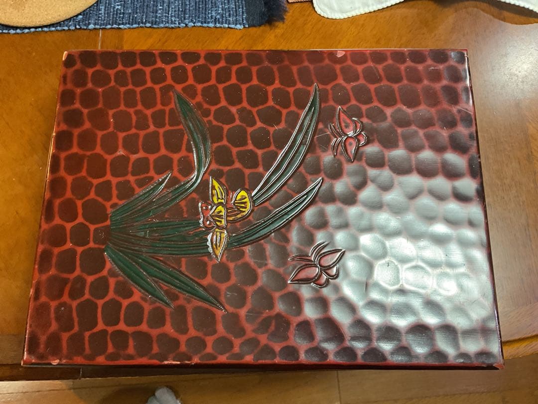 文書箱(鎌倉彫)