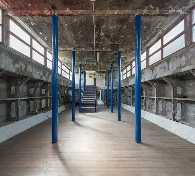 ルコルビジュエ　アジールフロッタン　内部塗装