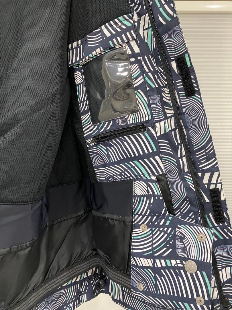 SCAPE レディース　スノボウェア　Mサイズ