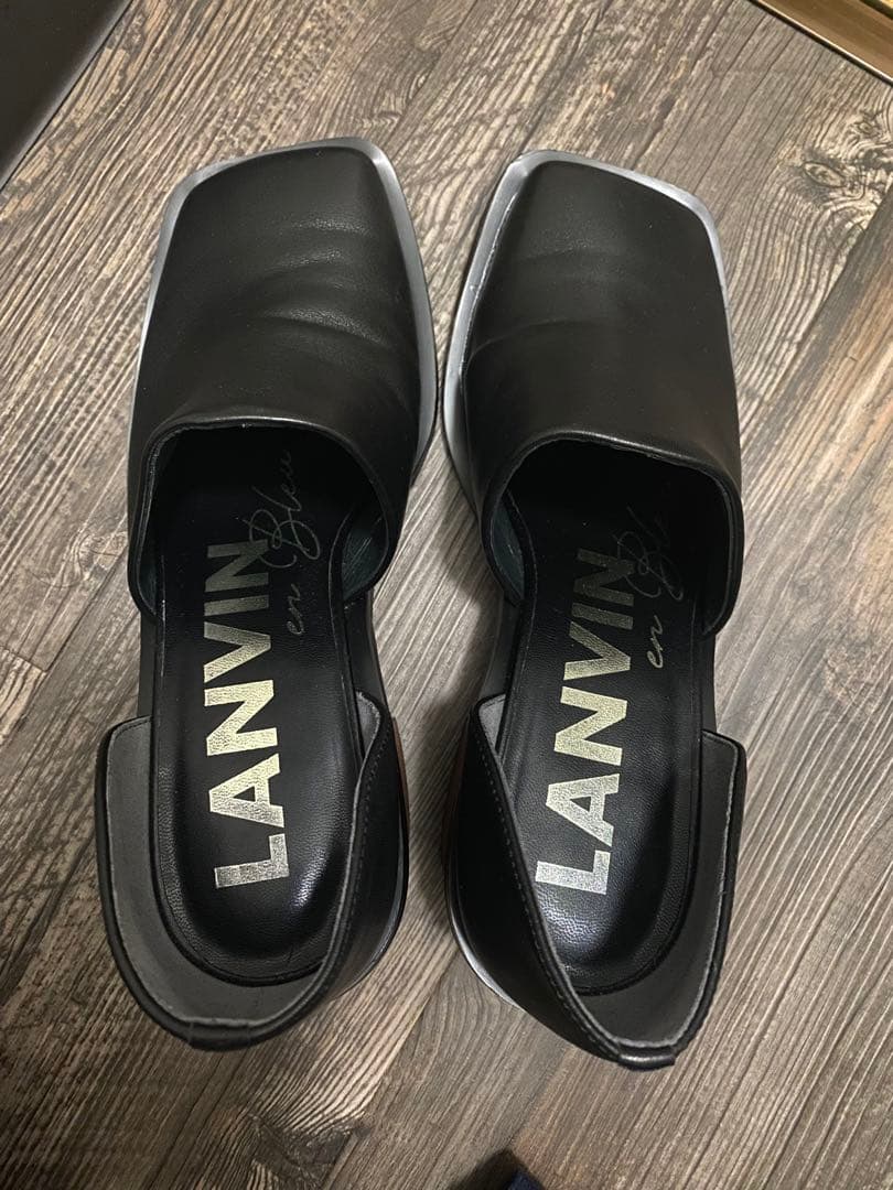 最後値下げ　LANVIN en Bleu スクエアトゥサイドオープンパンプス