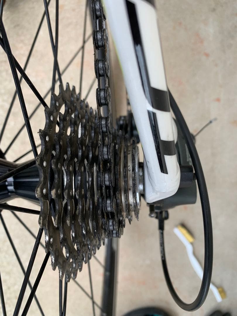 ロードバイク アルミフレーム　GAIANT