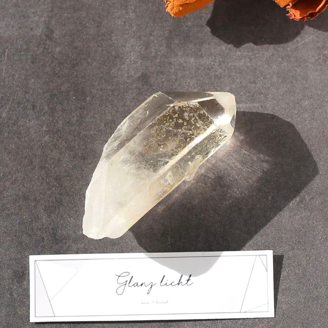 ゴールデンヒーラー クォーツ 原石 水晶 鉱物 希少石 天然石