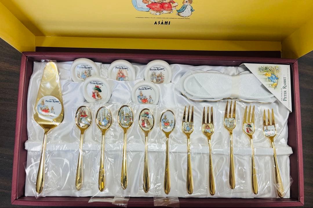 【今がお買い得】送料無料＆新品・未使用 ピーターラビット カトラリーセット