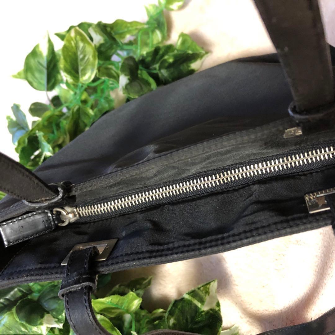 ★Taka★美品♡ プラダ　トートバッグ　ハンドバッグ　三角プレート