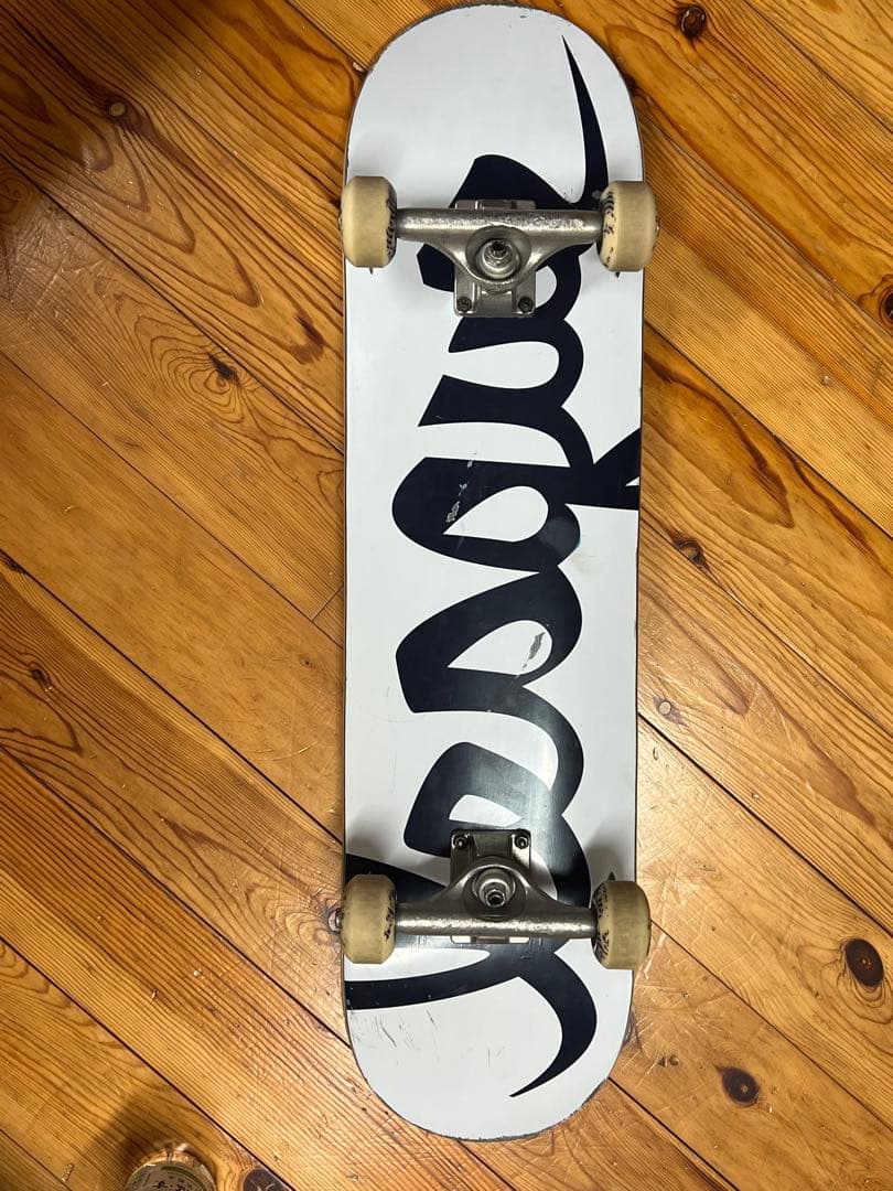 レスケ スケートボードデッキ