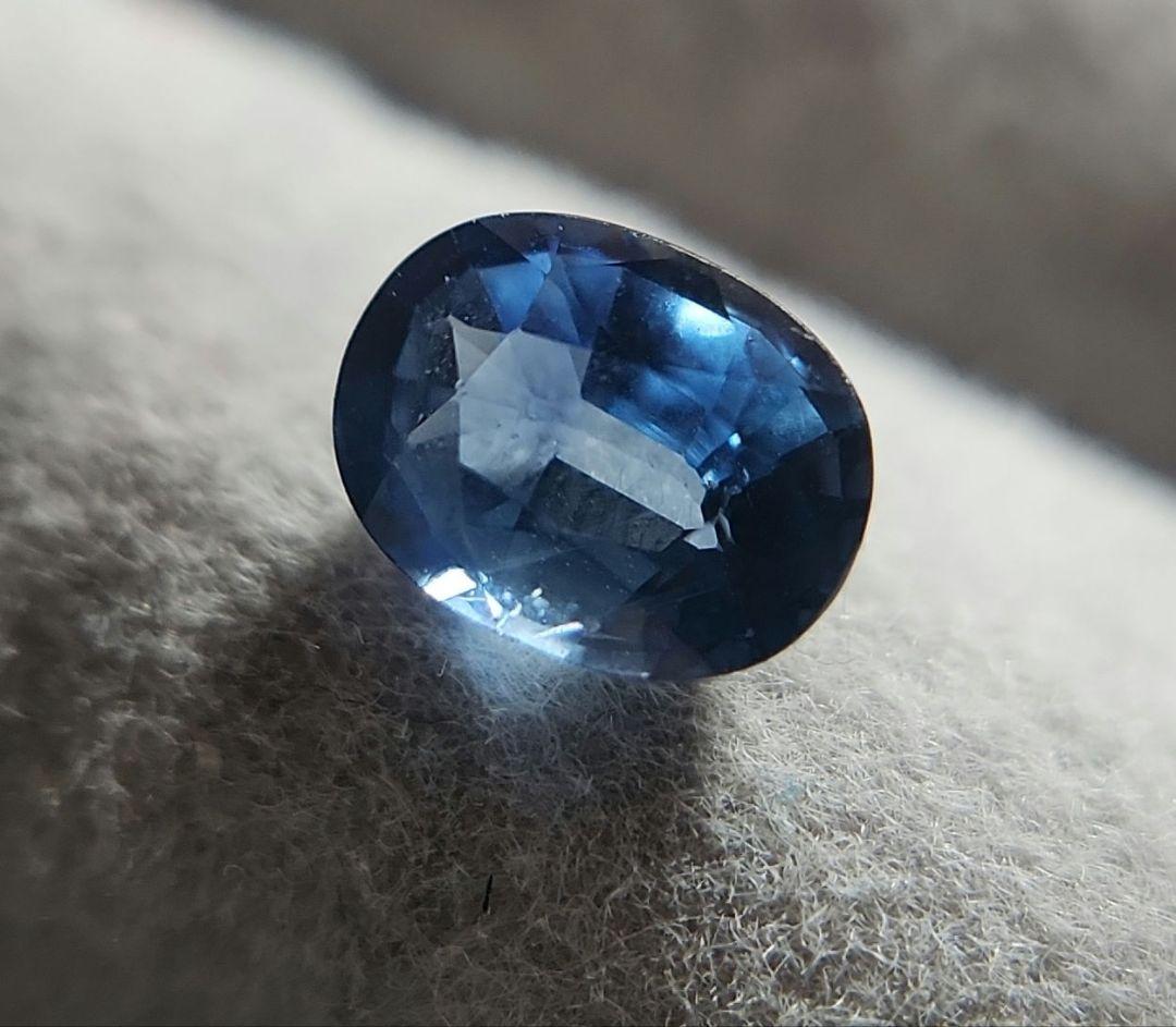 天然ブルーサファイア 0.720ct