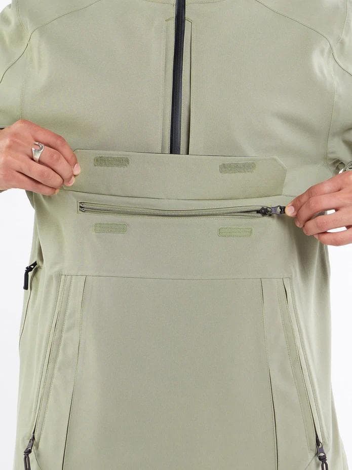 1847【新品タグ付】VOLCOM　スノボウェア　プルオーバージャケット　メンズ