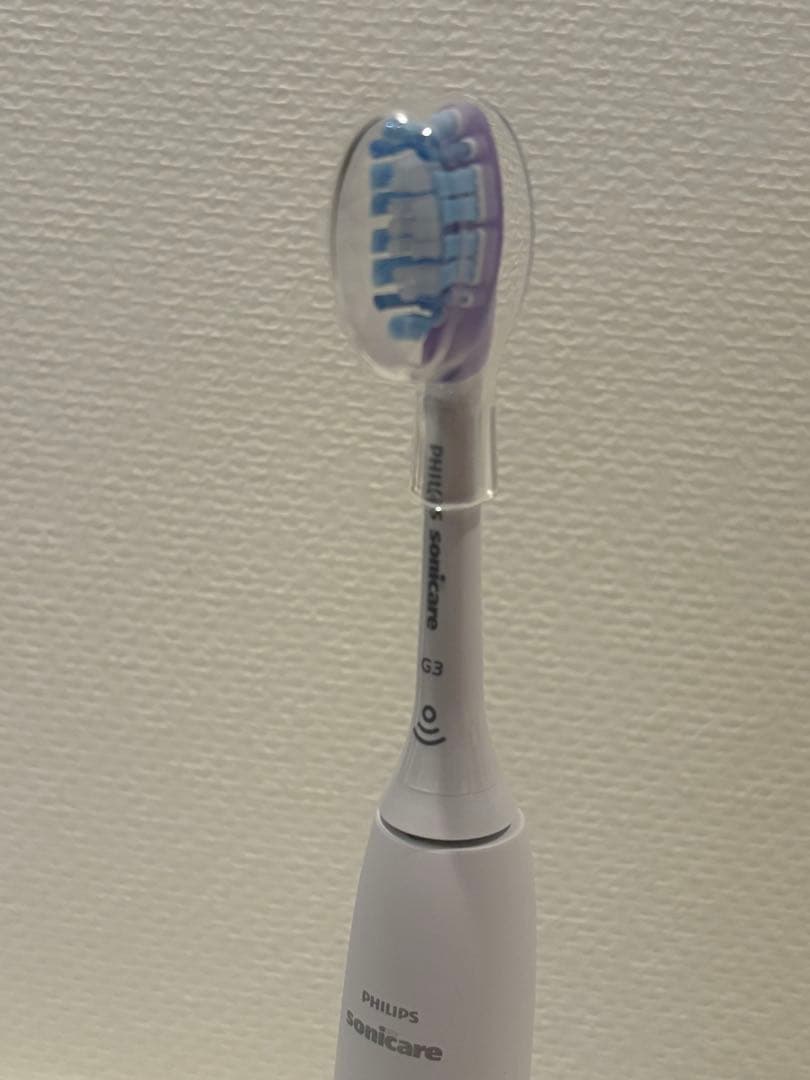 Philips 電動歯ブラシ 本体 ホワイト 充電器付き