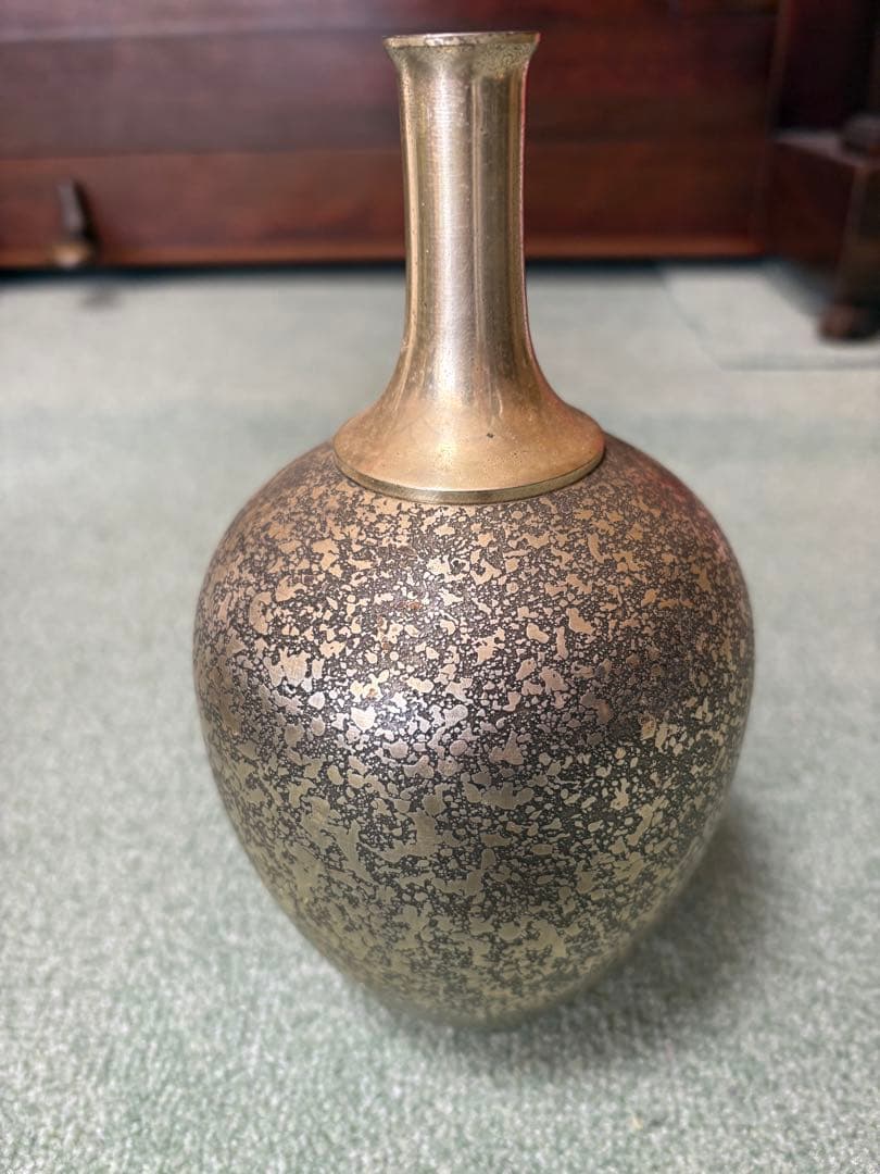 金属製 丸形 花瓶