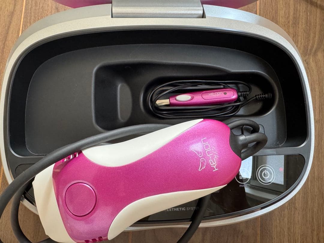 美品 ver.8.4 ケノン 眉毛脱毛器付き 脱毛器 シャインピンク 美顔器