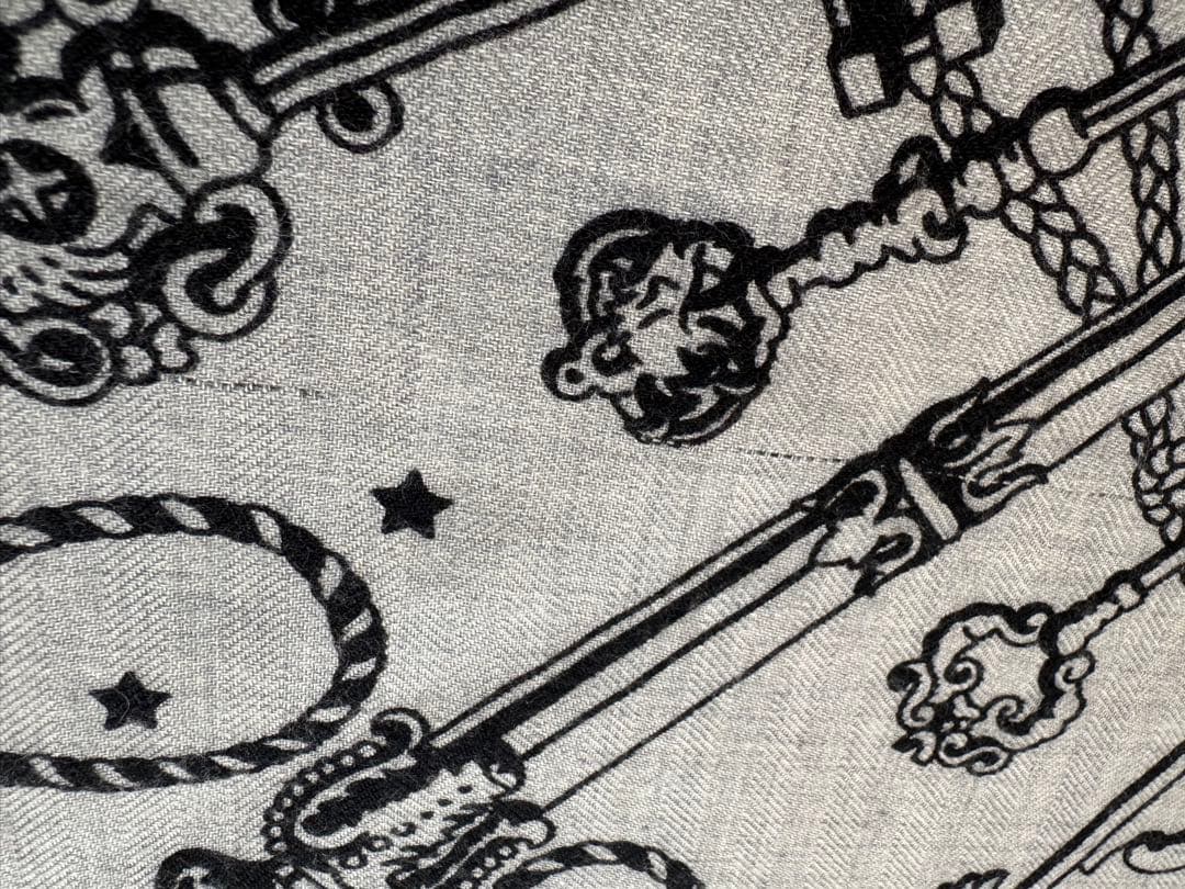 良品　エルメス　20AW LES CLES　レクレ バンダナ カレジェアン140