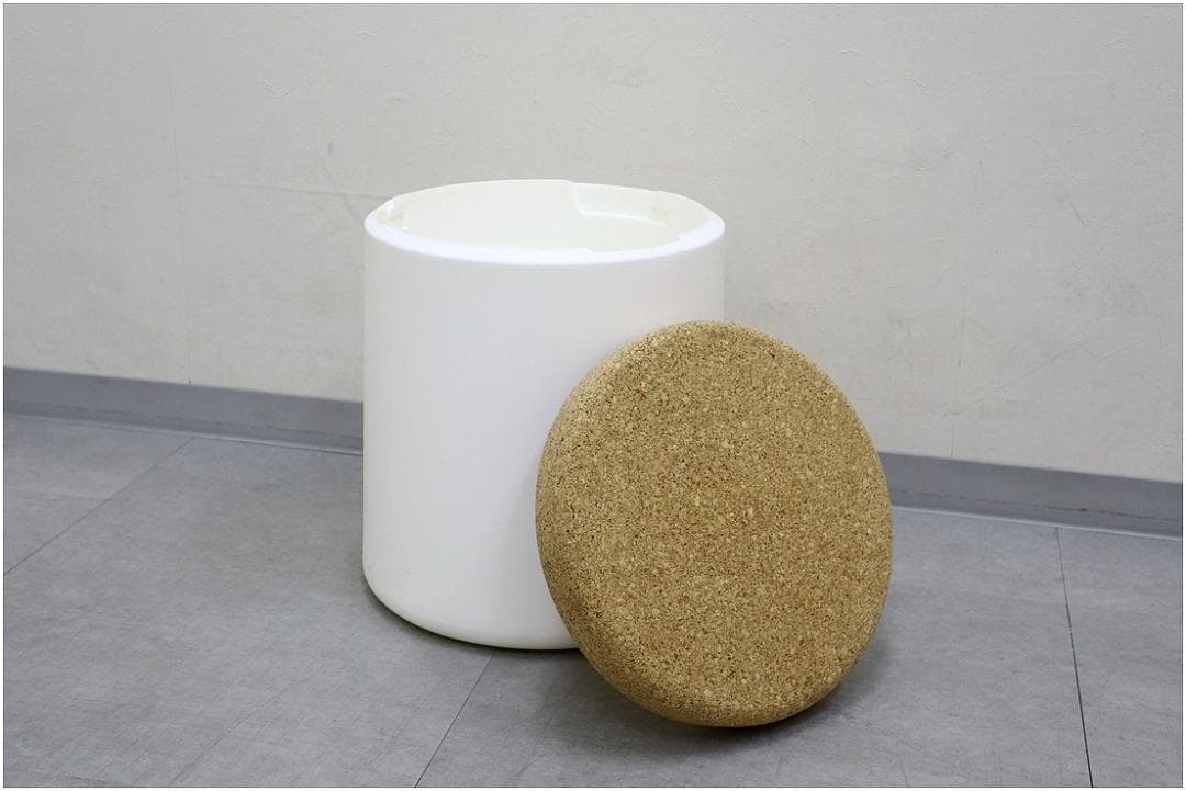 KRISTALIA クリスタリア DEGREE スツール コルク チェア 椅子