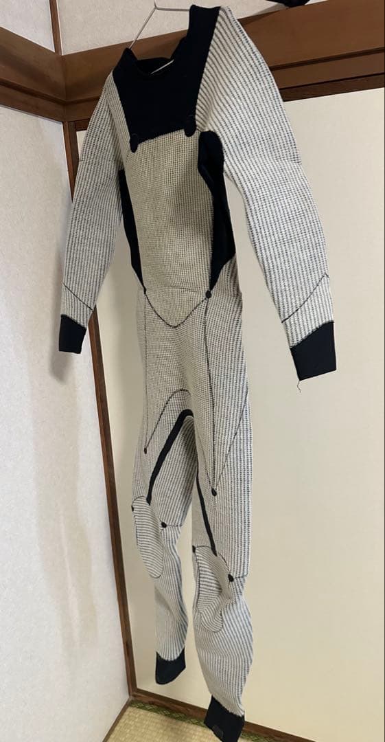 日本製　パタゴニア　R4 セミドライ　フロントジップ　ウエットスーツ175/68