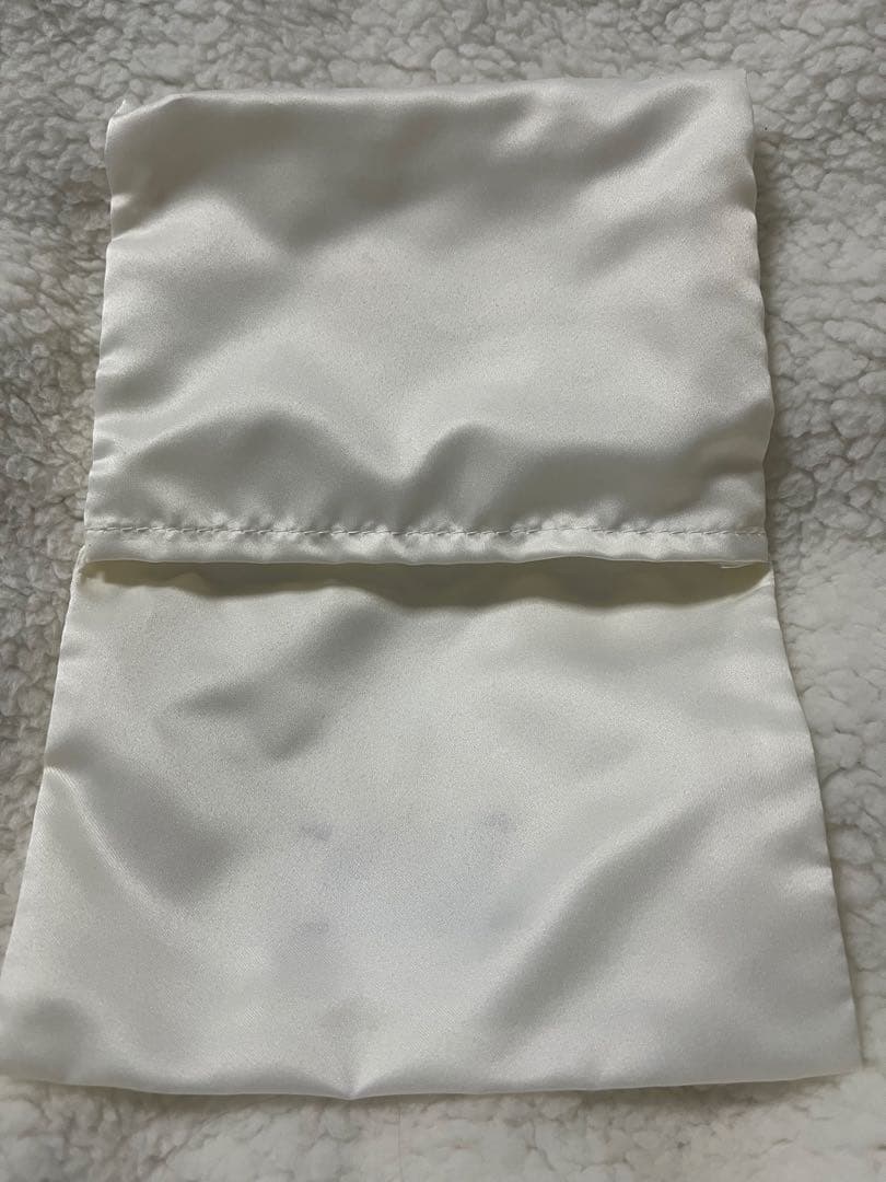 GUCCI グッチ　二つ折り財布 ピンク さくらんぼ