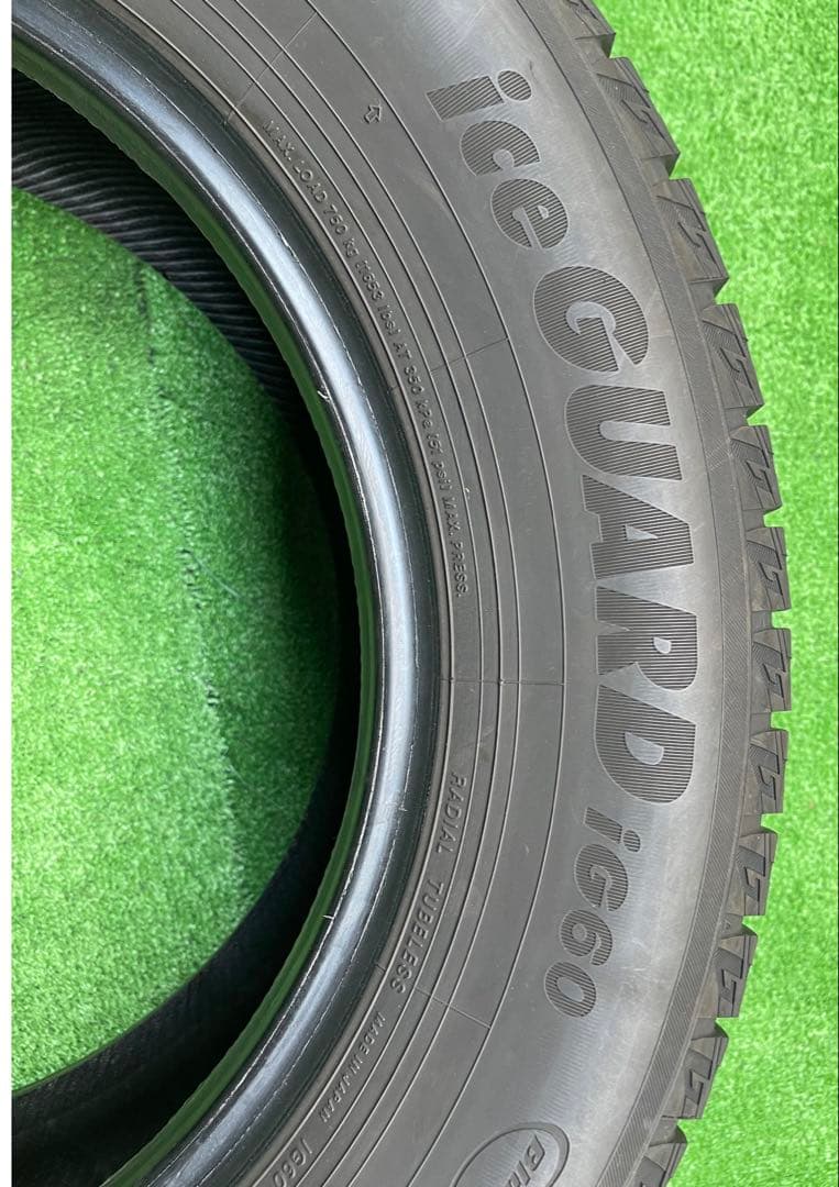 215/65R16 ヨコハマ スタッドレスタイヤ　4本セツト