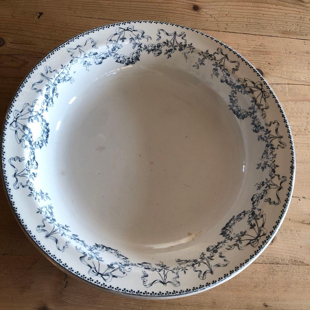 フランス/サルグミンヌMOZART（モーツアルト）バラのガーランドのサラディエ