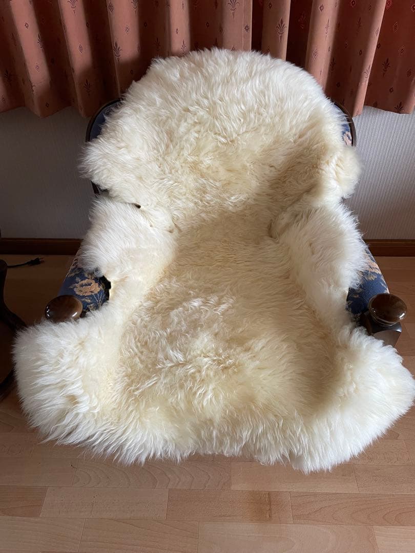 アイボリー・シープスキン・ムートン・ラムファー