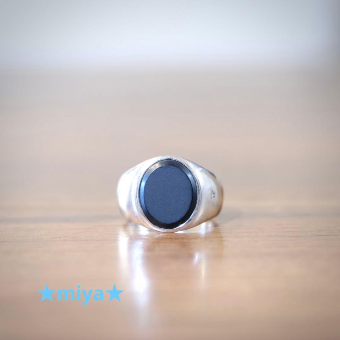 アクセサリー TOMWOOD / Oval Polished Black Onyx Ring