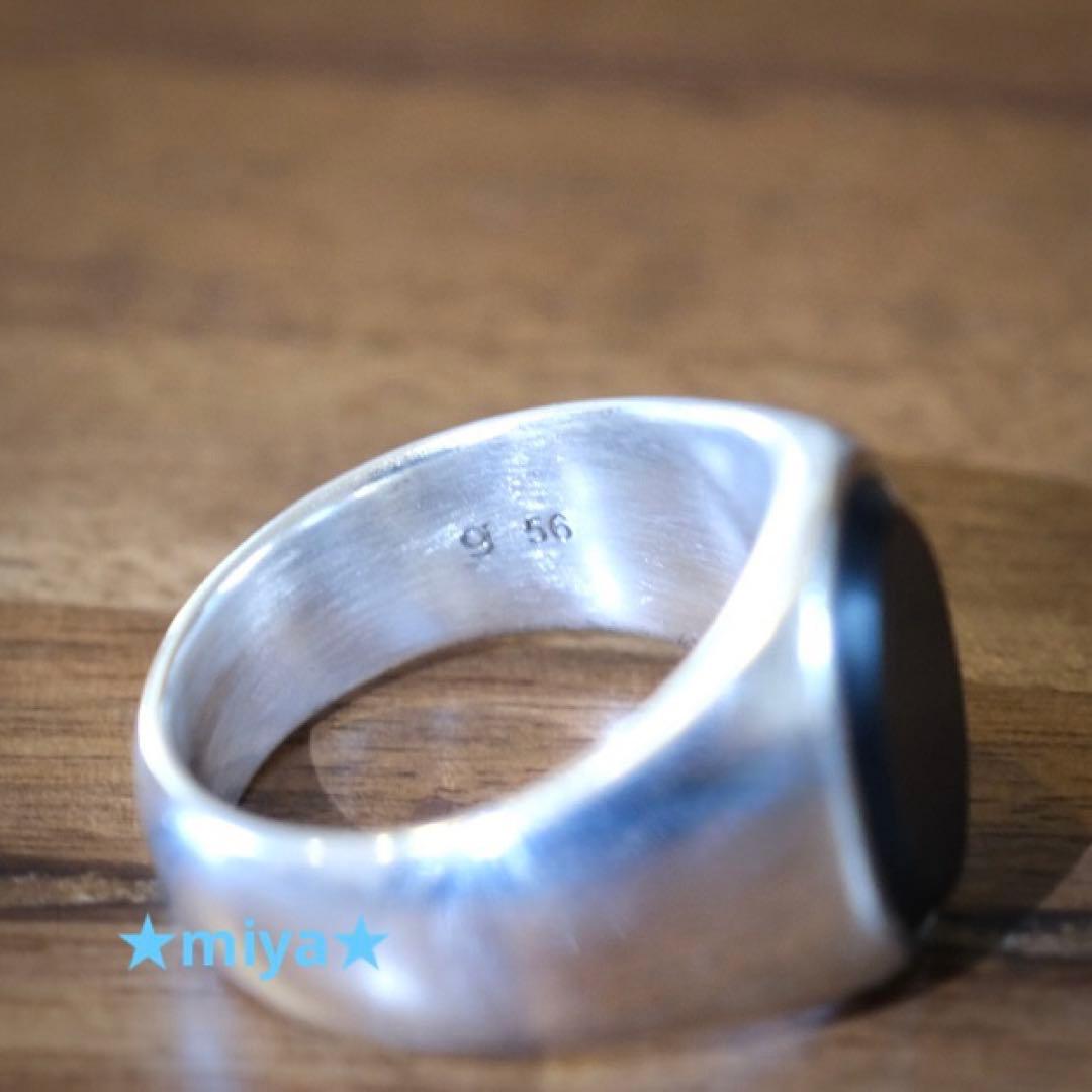 アクセサリー TOMWOOD / Oval Polished Black Onyx Ring