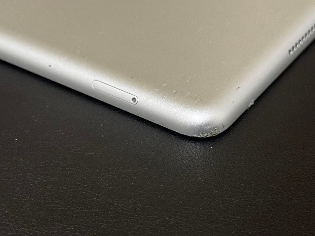 Apple iPad 第8世代 128GB A2429 SIMロック解除済み