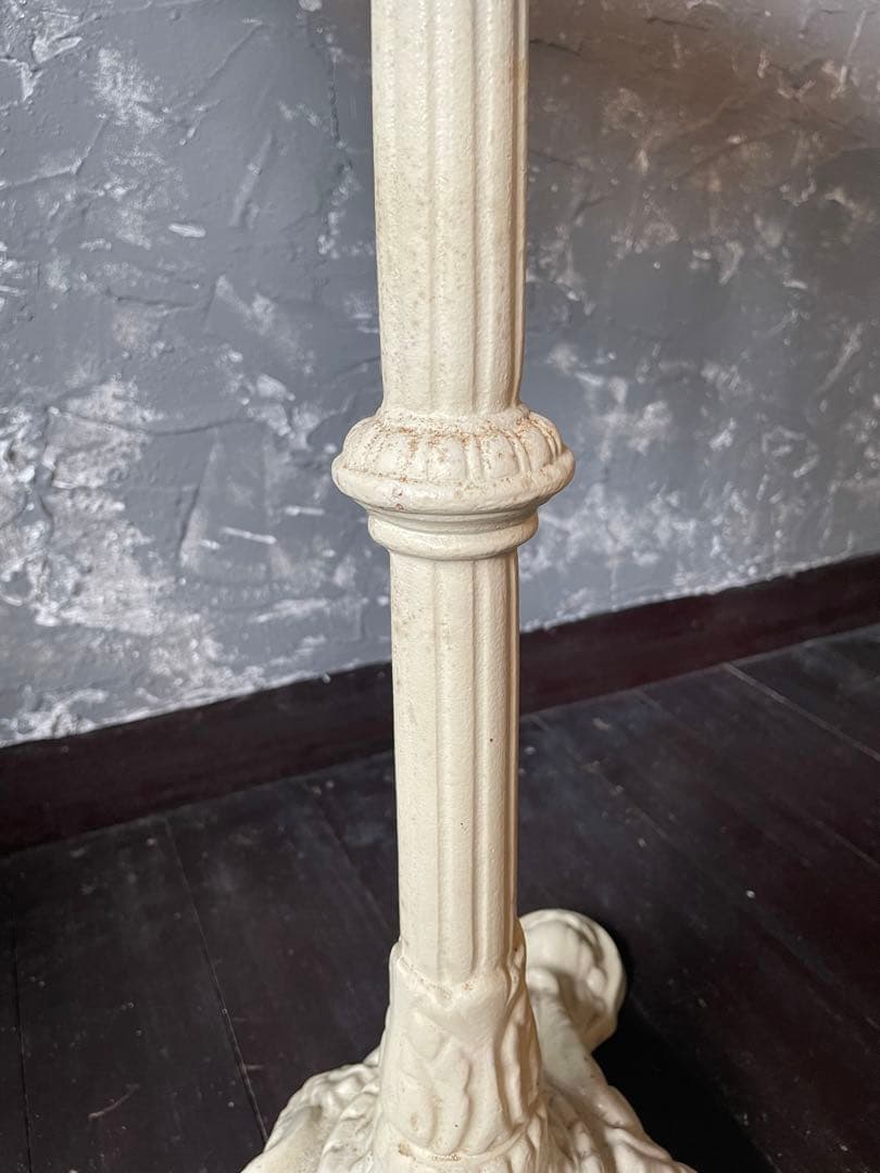 ビンテージ/カサブランカ/カフェテーブル/ラウンドテーブル/鉄脚/大理石/喫茶店